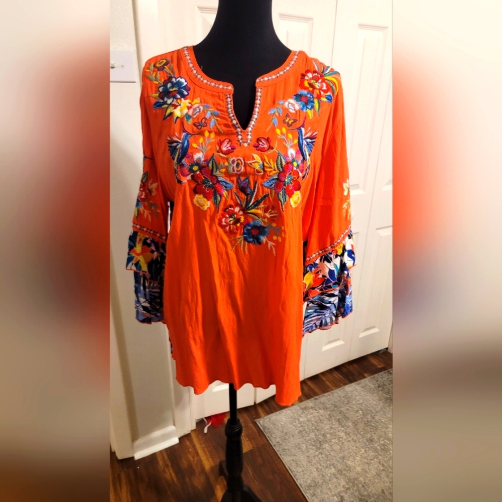 John Mark 1X NWT Orange angel sleeve floral with birds embroidered blouse.